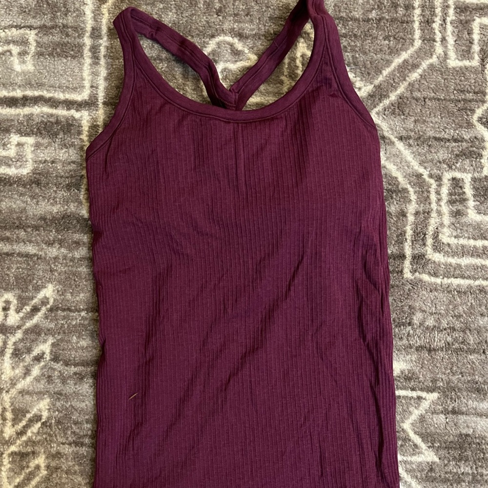 Lululemon Ebb to Street tank top. Built in bra.